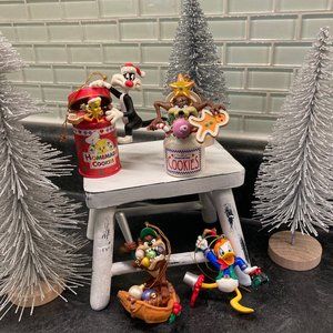 lot of 4 Vintage ornaments Looney Tunes and Disney